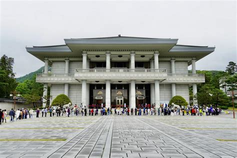 床左右逢源 韓國青瓦臺